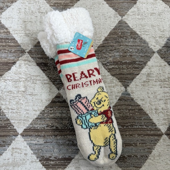 Disney Winnie The Pooh Holiday Women's Slipper Socks "Beary Christmas" Size 4-10 - Picture 1 of 4